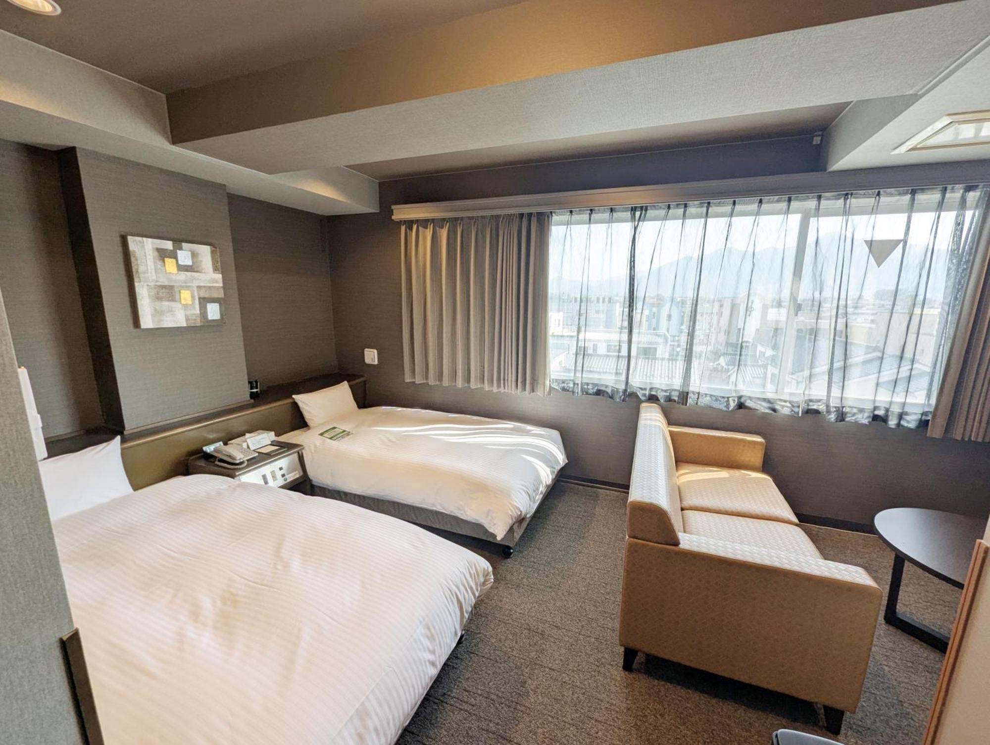 Hotel Route-Inn Court Chikuma-Koshoku Экстерьер фото